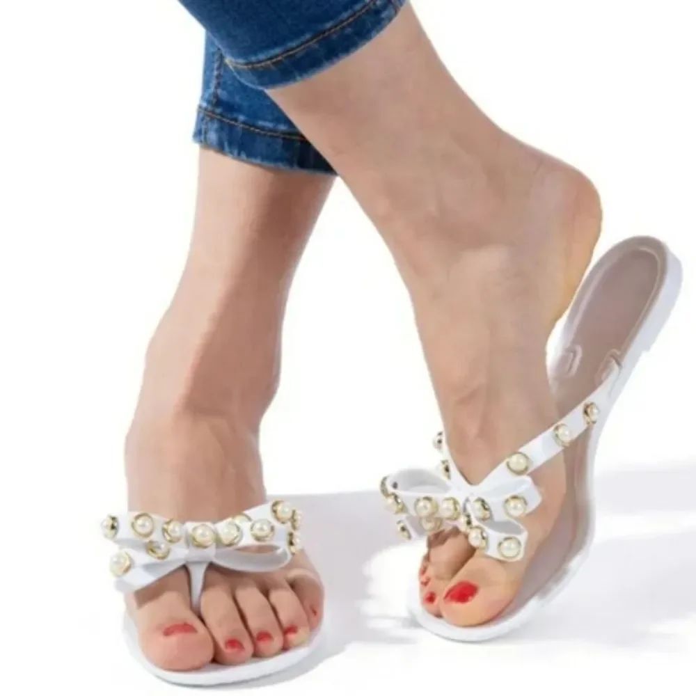 BRAND NEW OLIVIA & KATE PEARL ACCENTS BOWNOT DESIGN  FLIP FLOP SANDAL